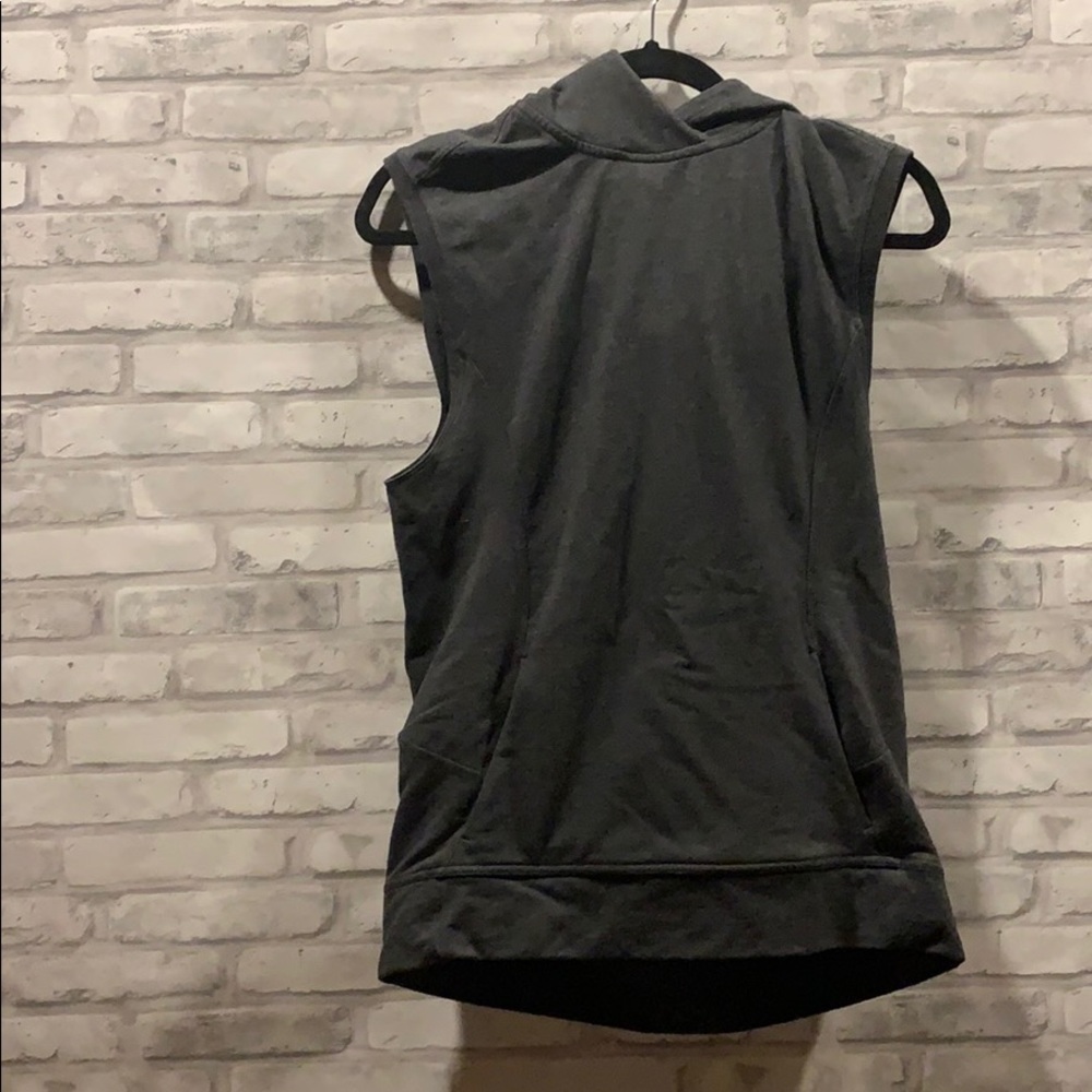 Lululemon sleeveless hoodie